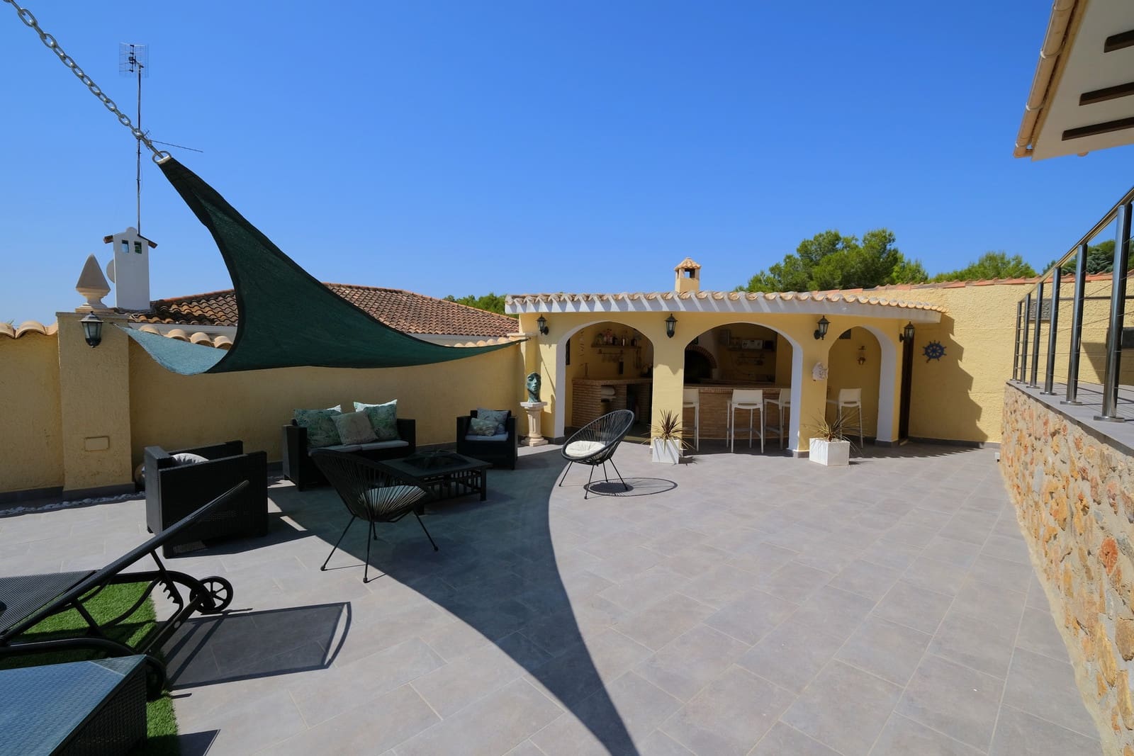 Chalet de 5 habitaciones en Pinar de Campoverde en venta con piscina garaje - 795.000 € (Ref: 9981834)
