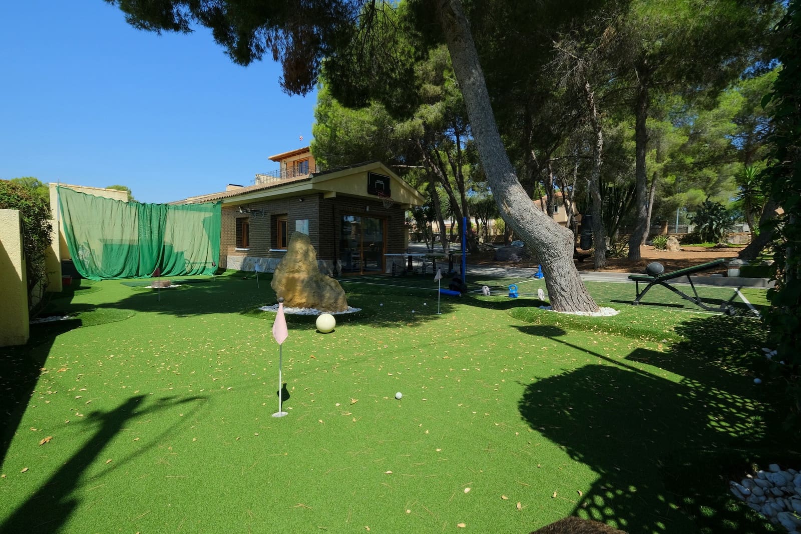 Chalet de 5 habitaciones en Pinar de Campoverde en venta con piscina garaje - 795.000 € (Ref: 9981834)