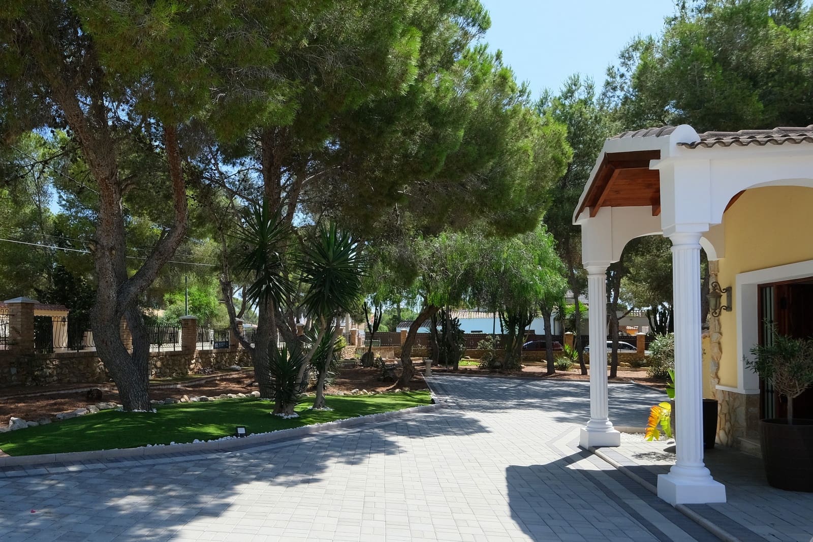 Chalet de 5 habitaciones en Pinar de Campoverde en venta con piscina garaje - 795.000 € (Ref: 9981834)