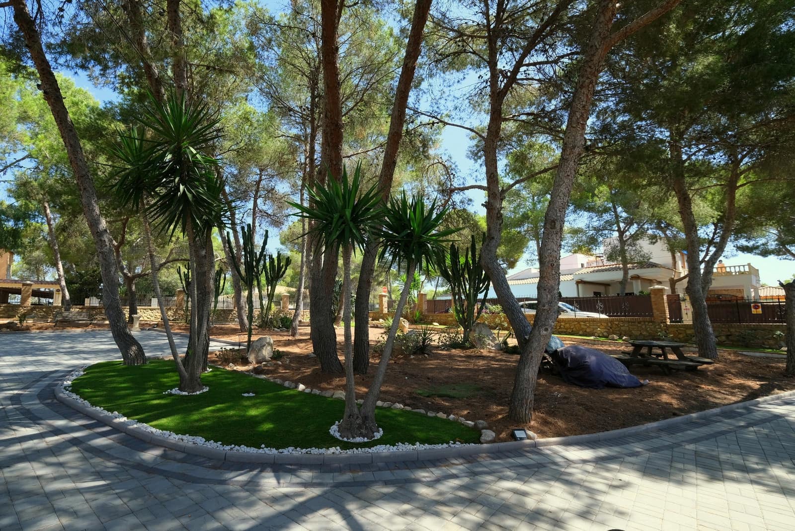 Chalet de 5 habitaciones en Pinar de Campoverde en venta con piscina garaje - 795.000 € (Ref: 9981834)