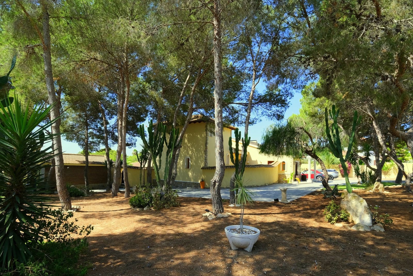 Chalet de 5 habitaciones en Pinar de Campoverde en venta con piscina garaje - 795.000 € (Ref: 9981834)