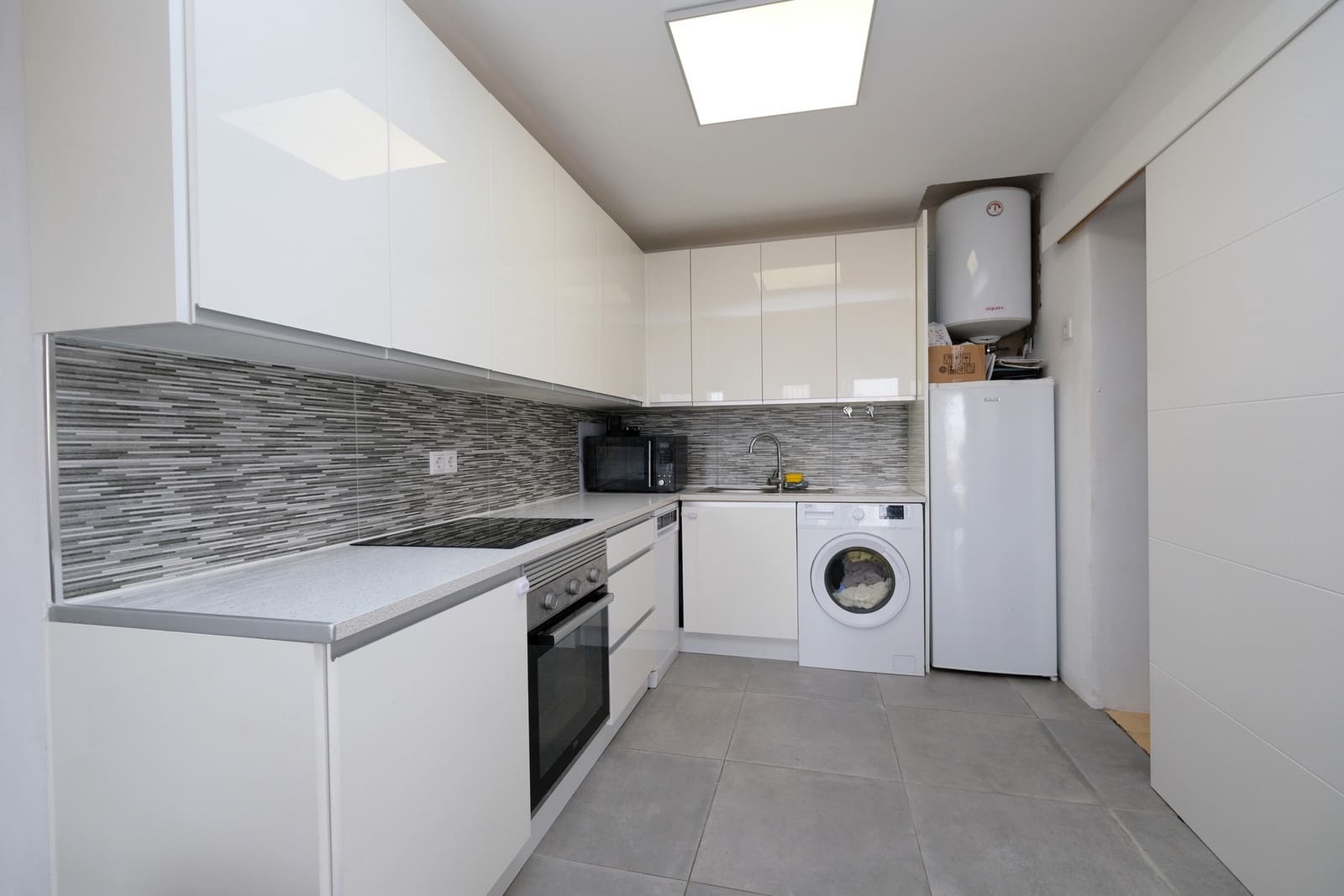2 chambre Villa/Maison à vendre à Villamartin avec piscine garage - 229 000 € (Ref: 9981835)