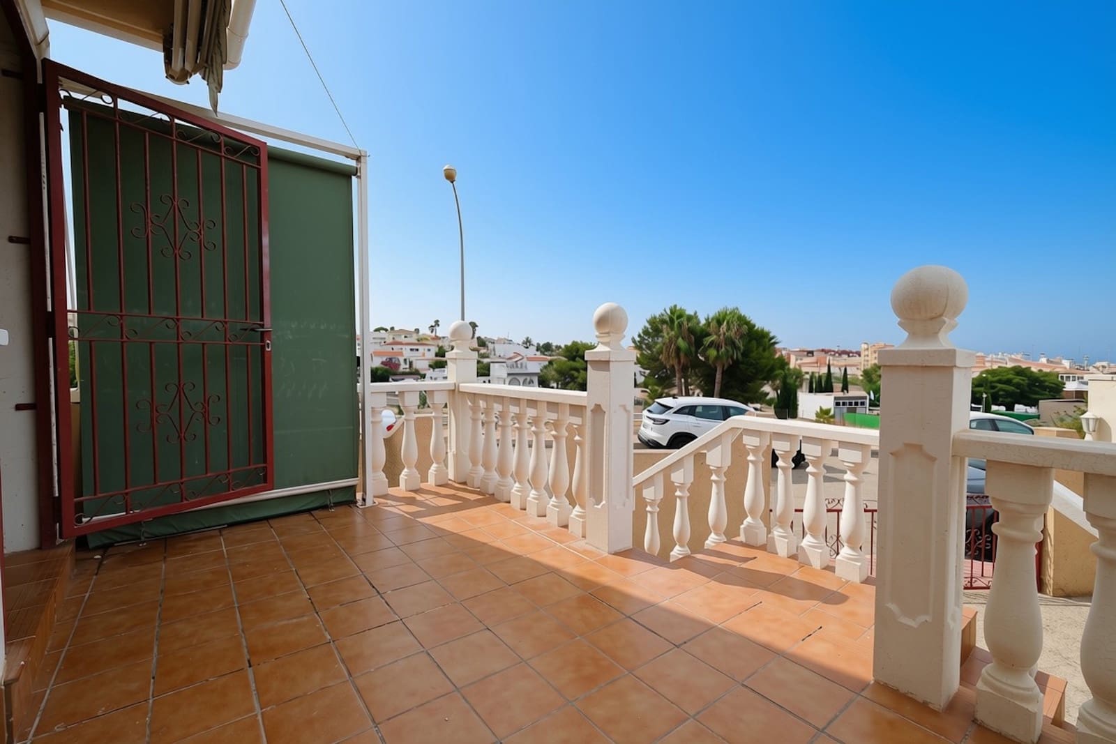 2 chambre Villa/Maison à vendre à Villamartin avec piscine garage - 229 000 € (Ref: 9981835)