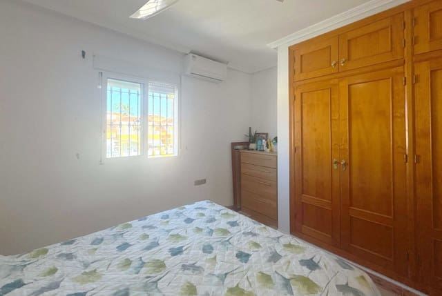 2 soverom Penthouse til salgs i Cabo Roig, Orihuela med svømmebasseng - € 169 950 (Ref: 9981836)
