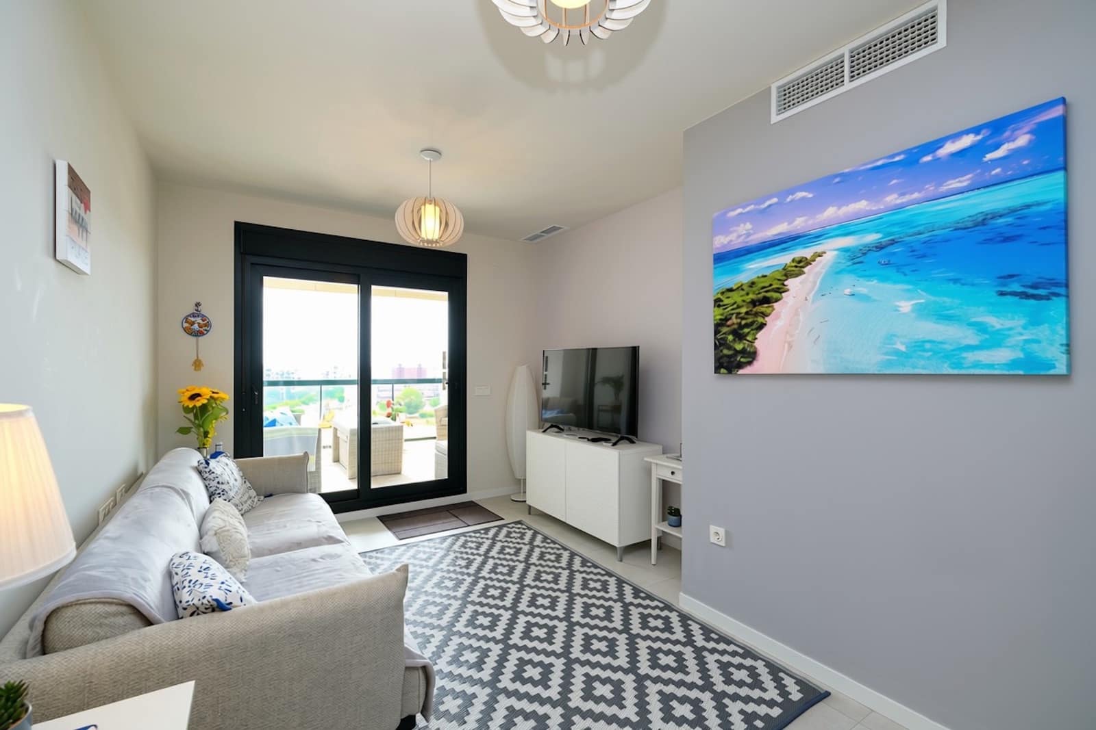 3 slaapkamer Appartement te koop in Mil Palmeras met zwembad garage - € 295.000 (Ref: 9981837)