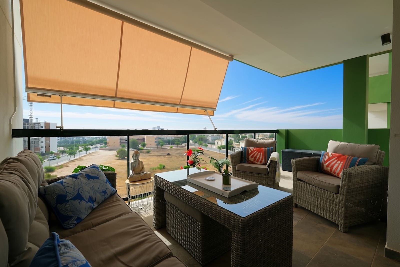 3 slaapkamer Appartement te koop in Mil Palmeras met zwembad garage - € 295.000 (Ref: 9981837)
