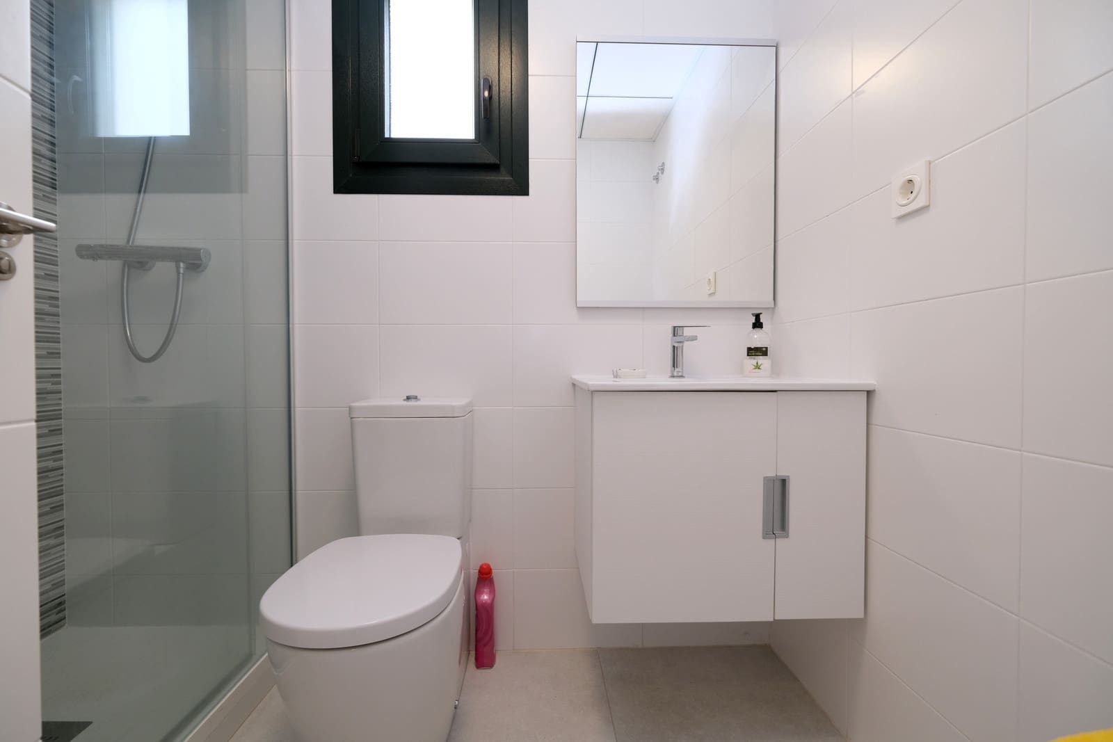 3 slaapkamer Appartement te koop in Mil Palmeras met zwembad garage - € 295.000 (Ref: 9981837)