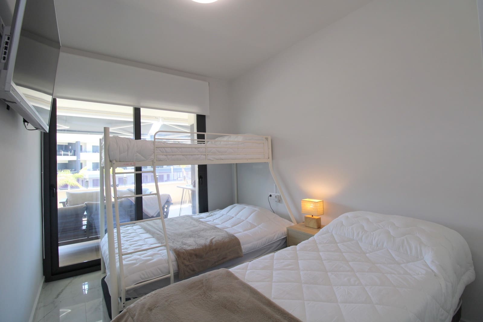 2 sypialnia Apartament na sprzedaż w Playa Flamenca z basenem garażem - 350 000 € (Ref: 9981838)