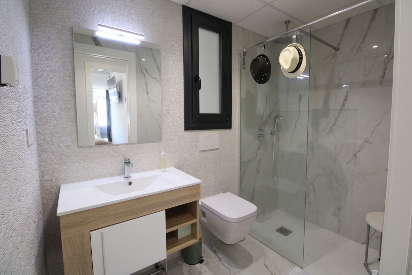 2 sypialnia Apartament na sprzedaż w Playa Flamenca z basenem garażem - 350 000 € (Ref: 9981838)