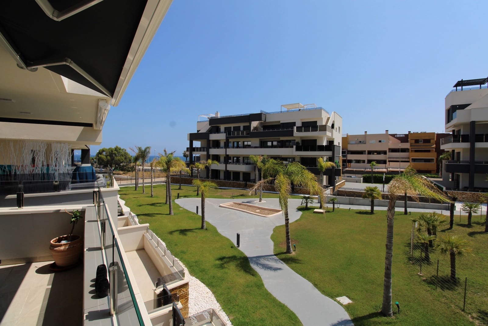 2 sypialnia Apartament na sprzedaż w Playa Flamenca z basenem garażem - 350 000 € (Ref: 9981838)
