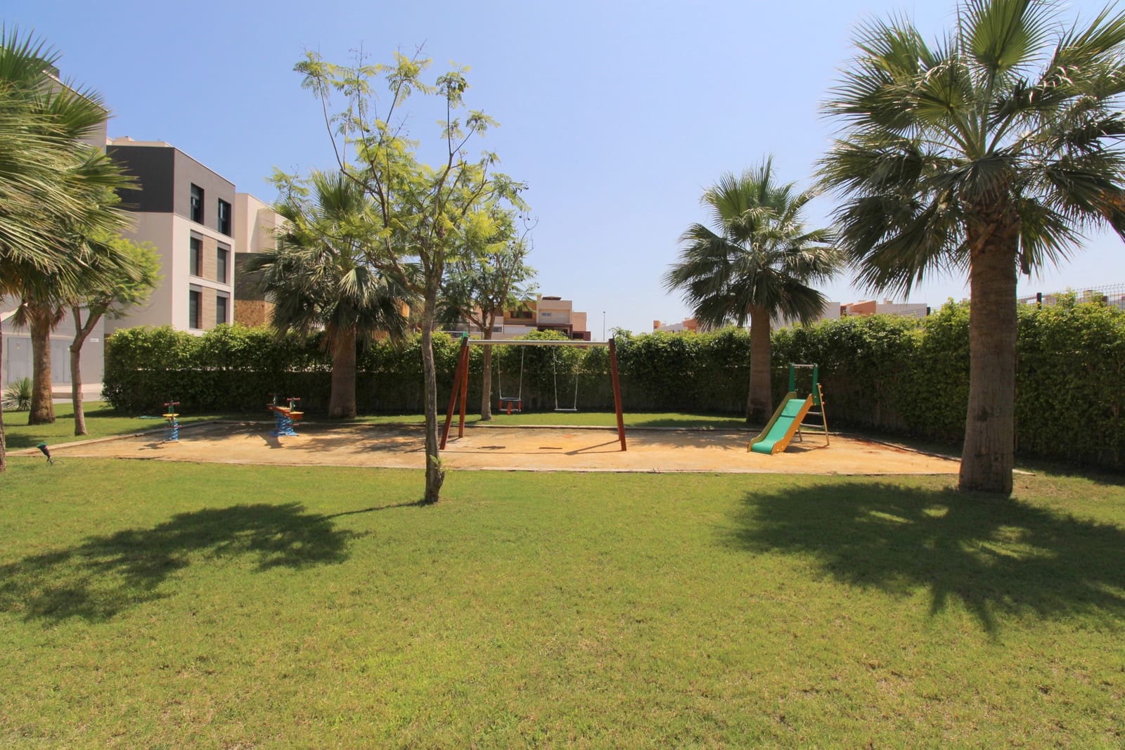 2 sypialnia Apartament na sprzedaż w Playa Flamenca z basenem garażem - 350 000 € (Ref: 9981838)