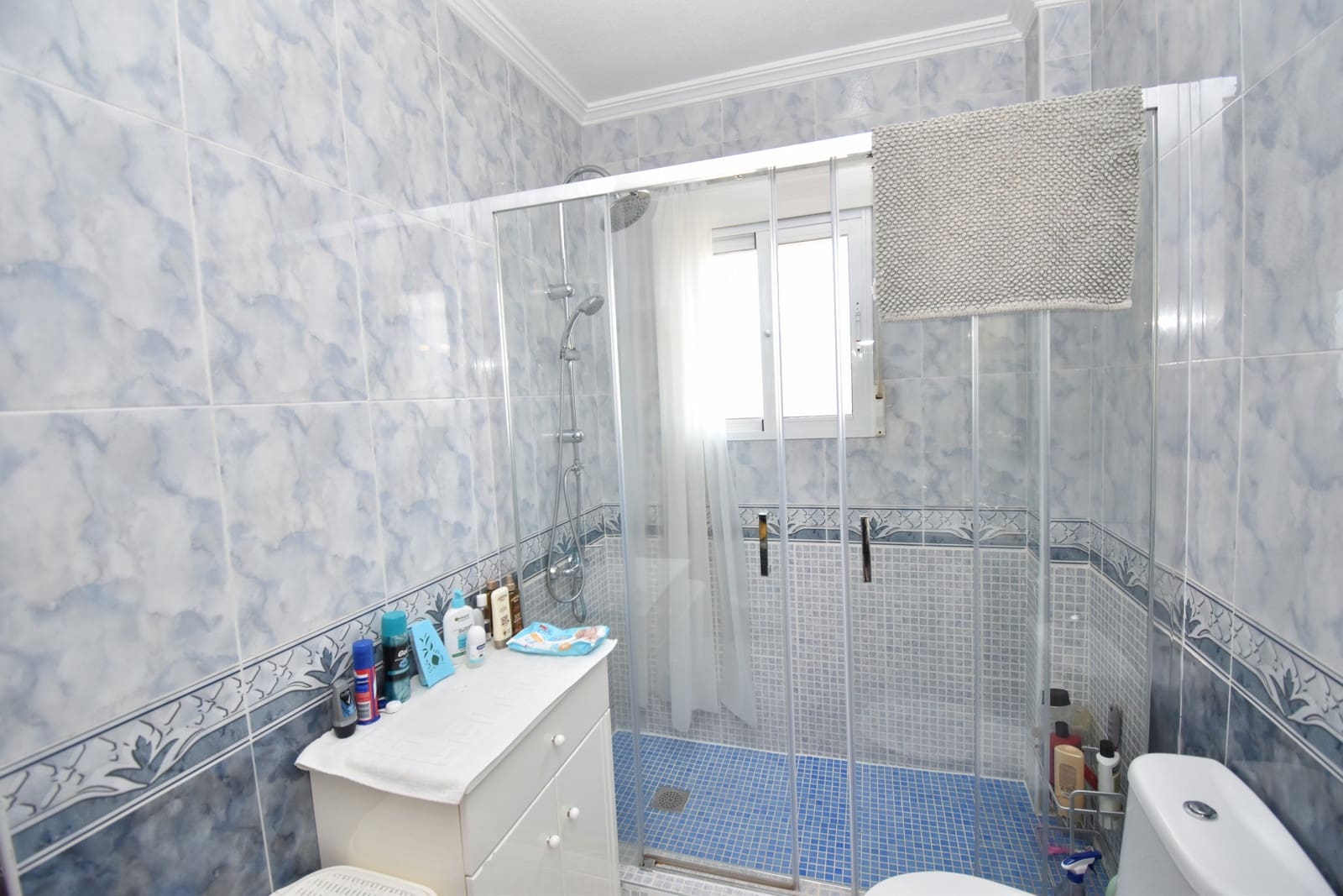 2 sovrum Hus till salu i La Zenia med pool - 229 999 € (Ref: 9984466)