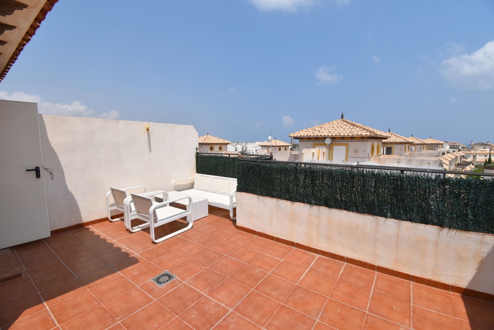 2 sovrum Hus till salu i La Zenia med pool - 229 999 € (Ref: 9984466)