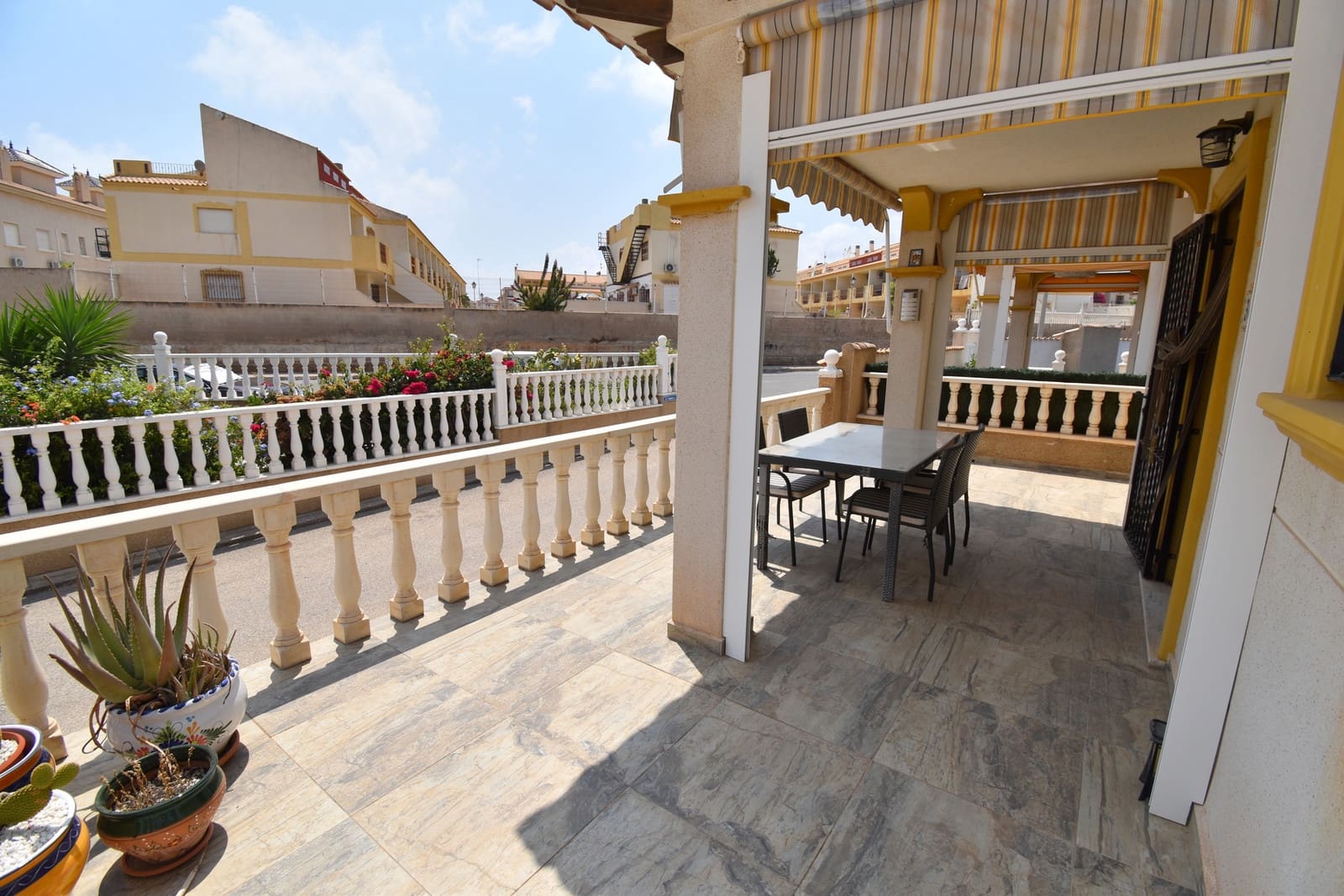 2 sovrum Hus till salu i La Zenia med pool - 229 999 € (Ref: 9984466)