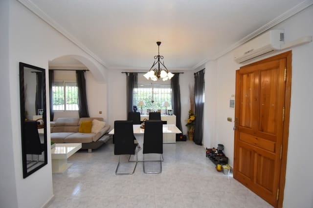 2 soveværelse Byhus til salg i La Zenia, Orihuela med swimmingpool - € 229.999 (Ref: 9984466)