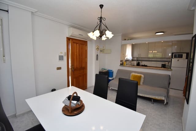 2 soveværelse Byhus til salg i La Zenia, Orihuela med swimmingpool - € 229.999 (Ref: 9984466)