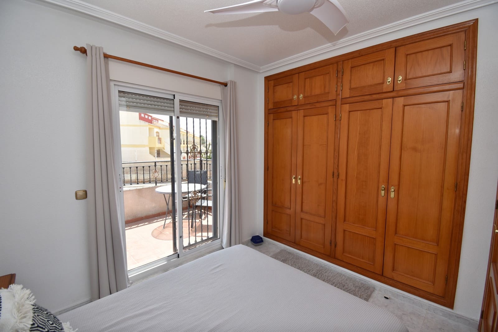 2 sovrum Hus till salu i La Zenia med pool - 229 999 € (Ref: 9984466)