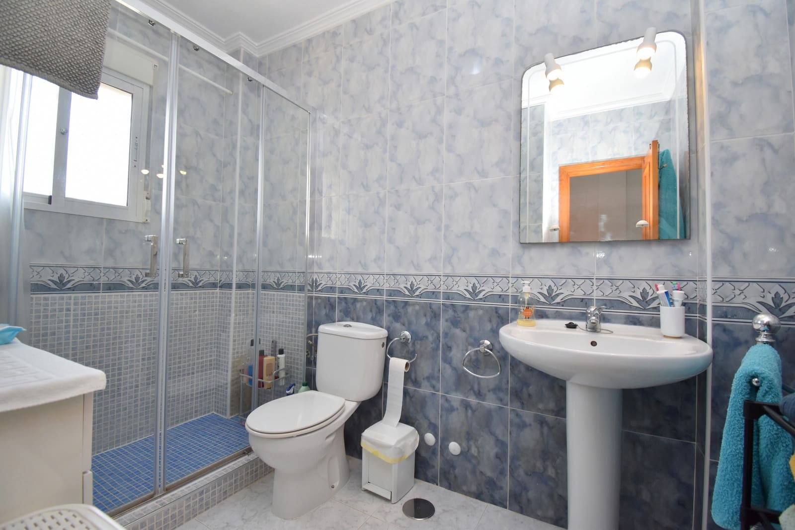 2 sovrum Hus till salu i La Zenia med pool - 229 999 € (Ref: 9984466)