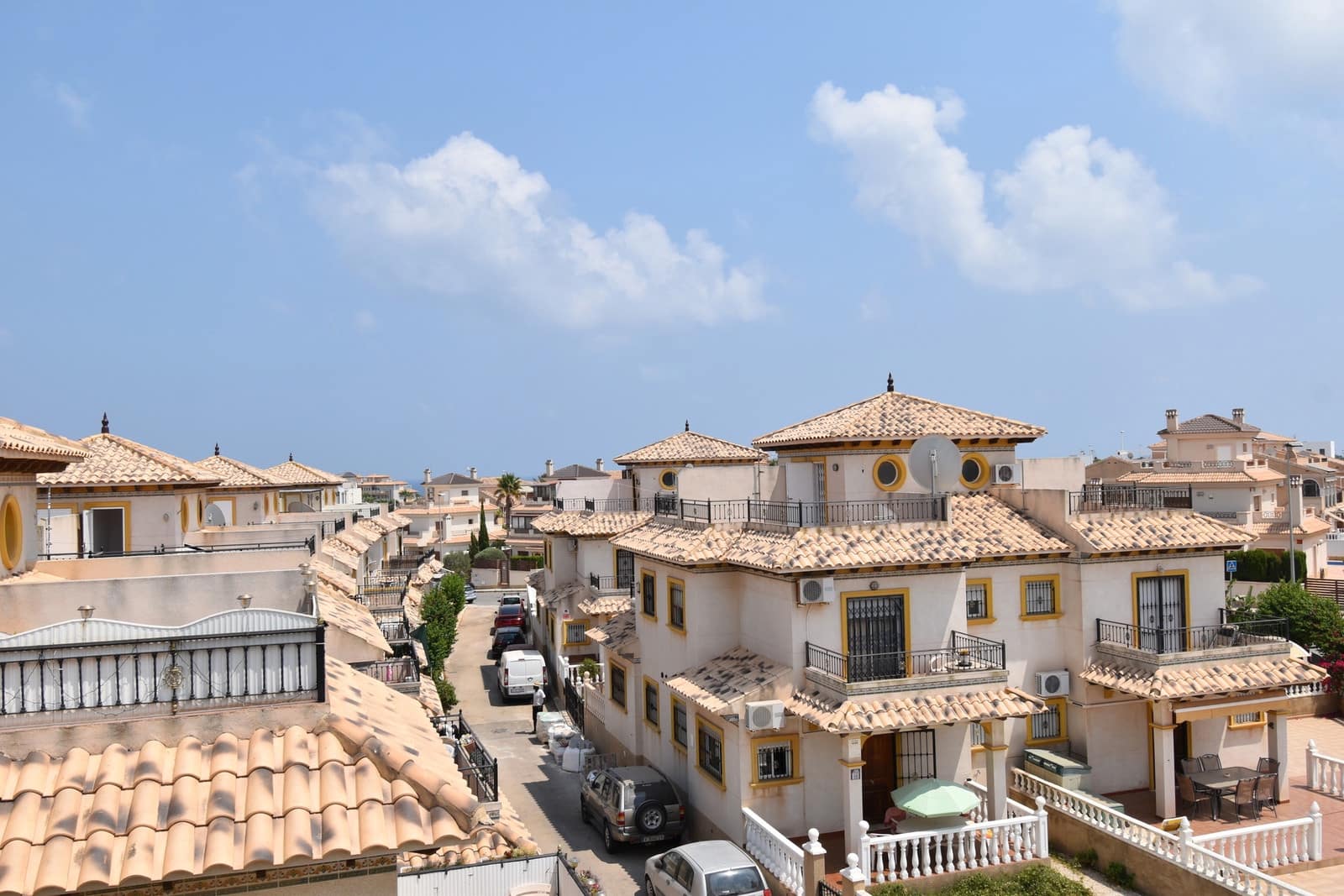 2 sovrum Hus till salu i La Zenia med pool - 229 999 € (Ref: 9984466)