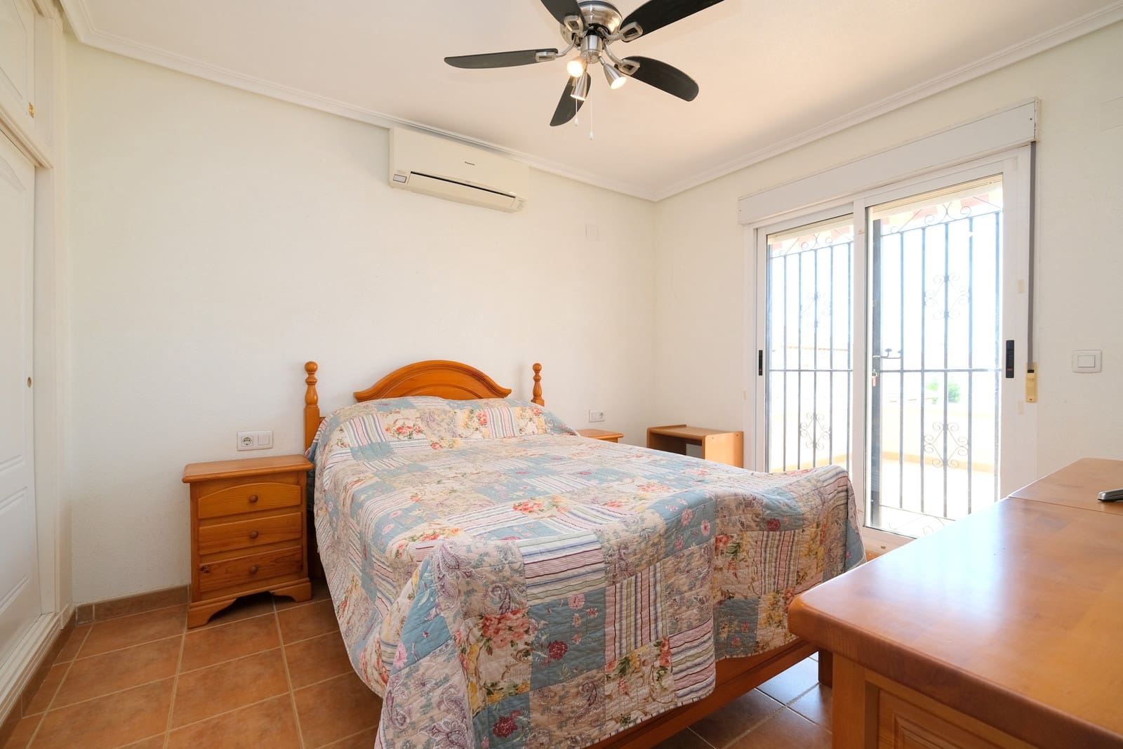 3 chambre Villa/Maison à vendre à Playa Flamenca avec piscine garage - 269 900 € (Ref: 9984467)
