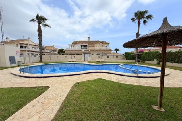 3 soveværelse Villa til salg i Playa Flamenca, Orihuela med swimmingpool garage - € 269.900 (Ref: 9984467)