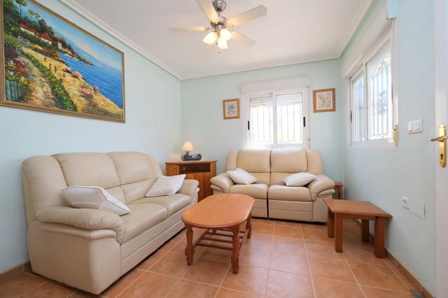 3 soveværelse Villa til salg i Playa Flamenca, Orihuela med swimmingpool garage - € 269.900 (Ref: 9984467)