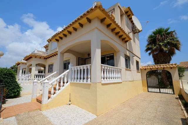 3 soveværelse Villa til salg i Playa Flamenca, Orihuela med swimmingpool garage - € 269.900 (Ref: 9984467)