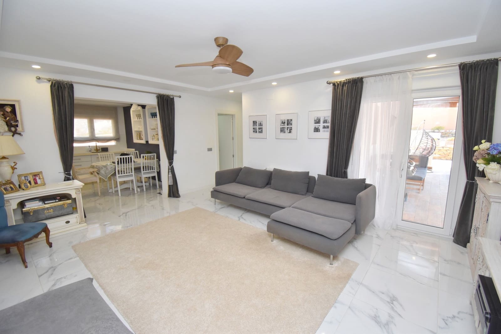 2 bedroom Villa for sale in Pinar de Campoverde with pool garage - € 475,000 (Ref: 9984468)