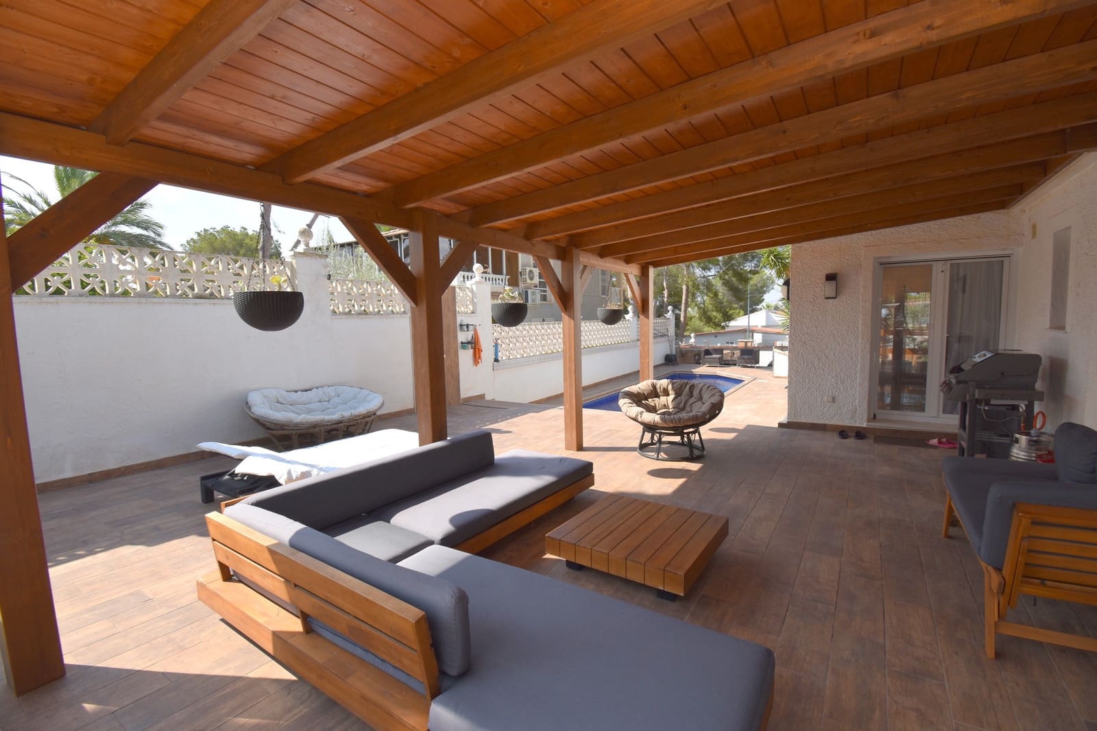 2 bedroom Villa for sale in Pinar de Campoverde with pool garage - € 475,000 (Ref: 9984468)