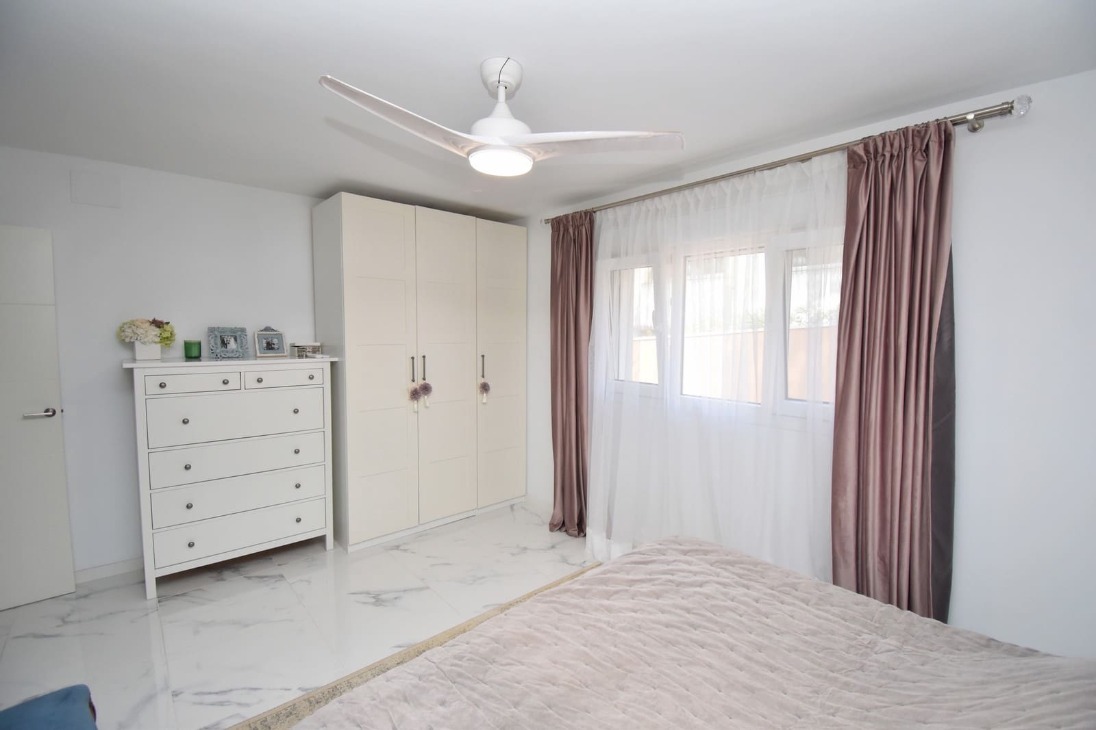 2 bedroom Villa for sale in Pinar de Campoverde with pool garage - € 475,000 (Ref: 9984468)