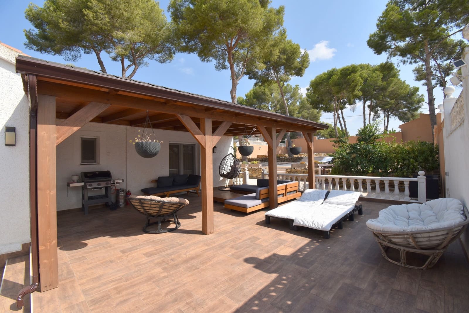 2 bedroom Villa for sale in Pinar de Campoverde with pool garage - € 475,000 (Ref: 9984468)