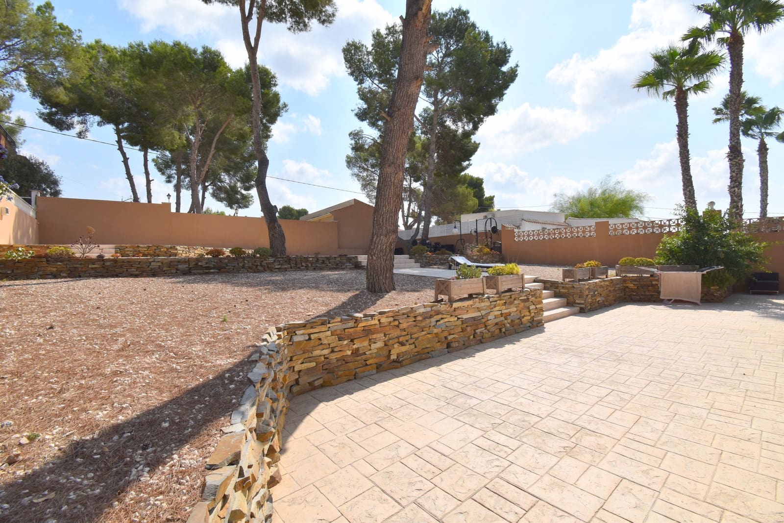 2 bedroom Villa for sale in Pinar de Campoverde with pool garage - € 475,000 (Ref: 9984468)