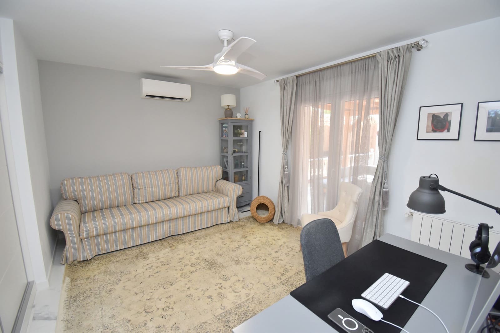 2 bedroom Villa for sale in Pinar de Campoverde with pool garage - € 475,000 (Ref: 9984468)