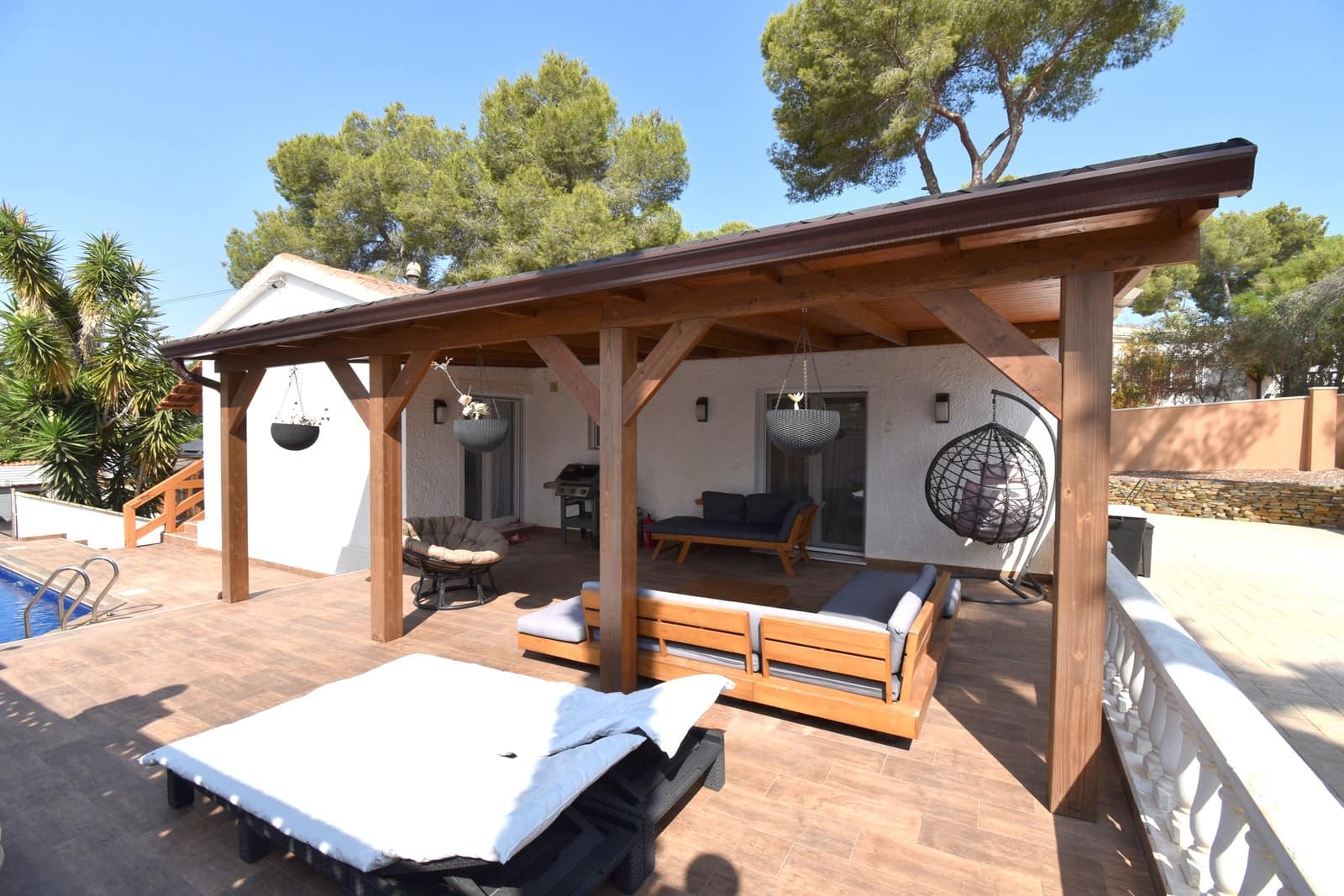 2 bedroom Villa for sale in Pinar de Campoverde with pool garage - € 475,000 (Ref: 9984468)