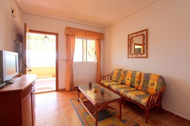 2 Zimmer Penthouse zu verkaufen in Punta Prima, Torrevieja mit Pool Garage - 165.000 € (Ref: 9986455)