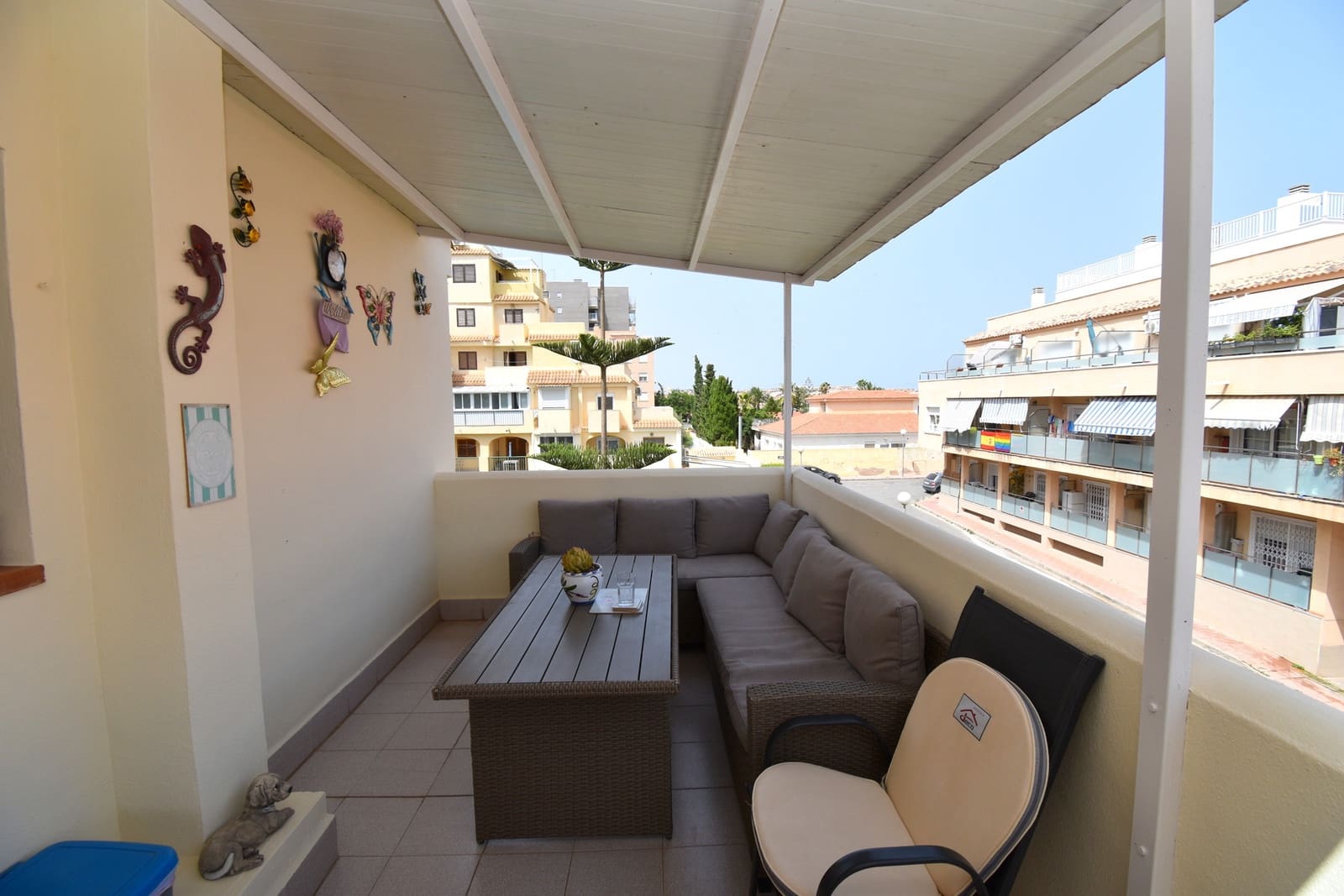 2 bedroom Apartment for sale in Torrevieja with pool - € 124,999 (Ref: 9990284)