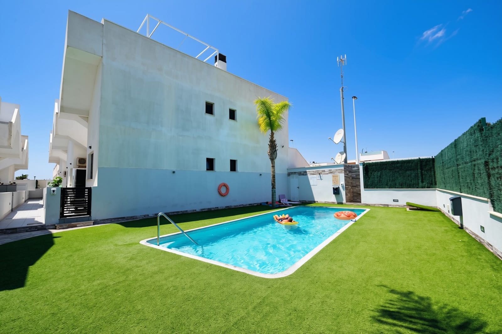 2 quarto Penthouse para venda em San Pedro del Pinatar com piscina - 239 995 € (Ref: 9993861)