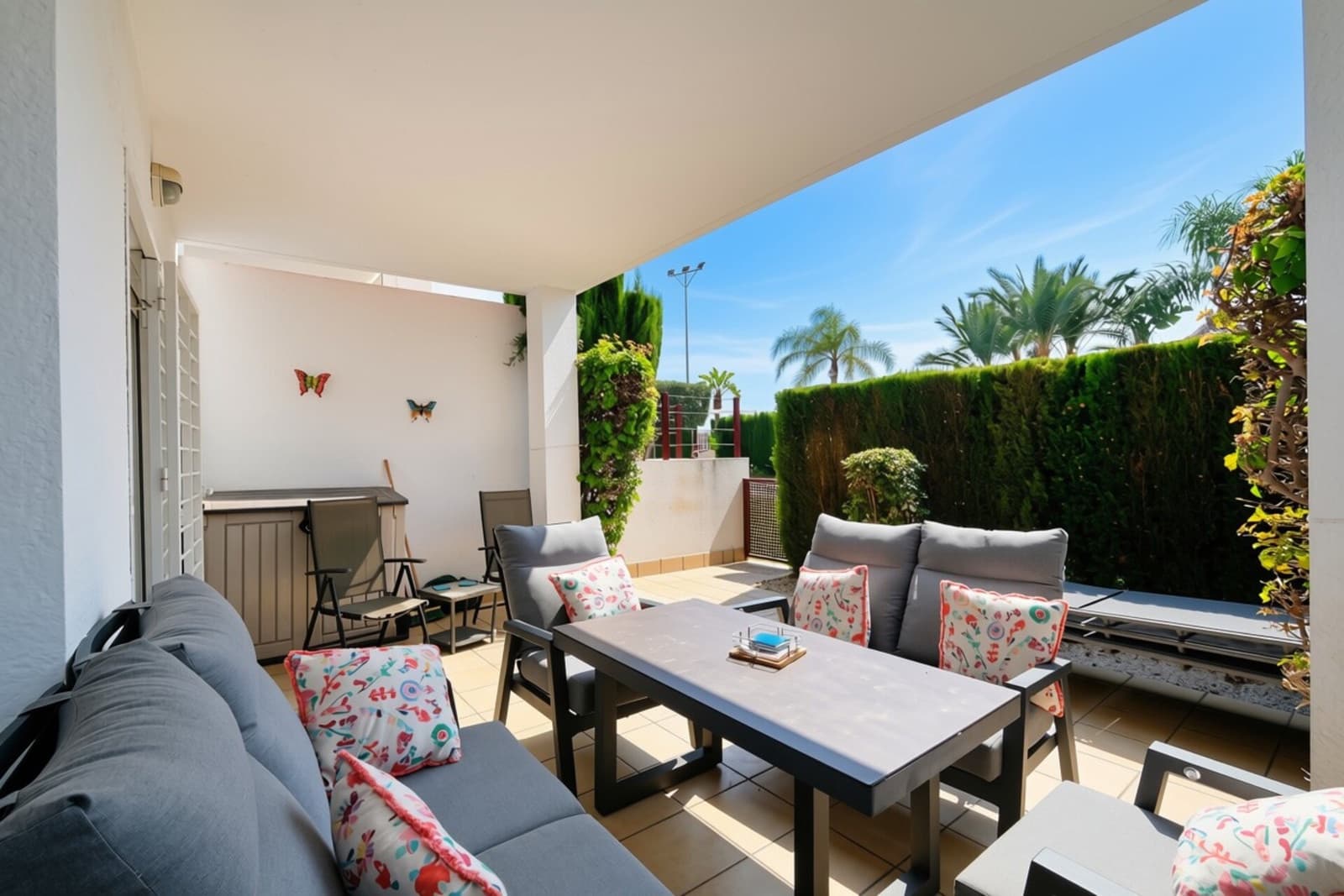 Apartamento de 3 habitaciones en Punta Prima en venta con piscina garaje - 295.000 € (Ref: 9996689)