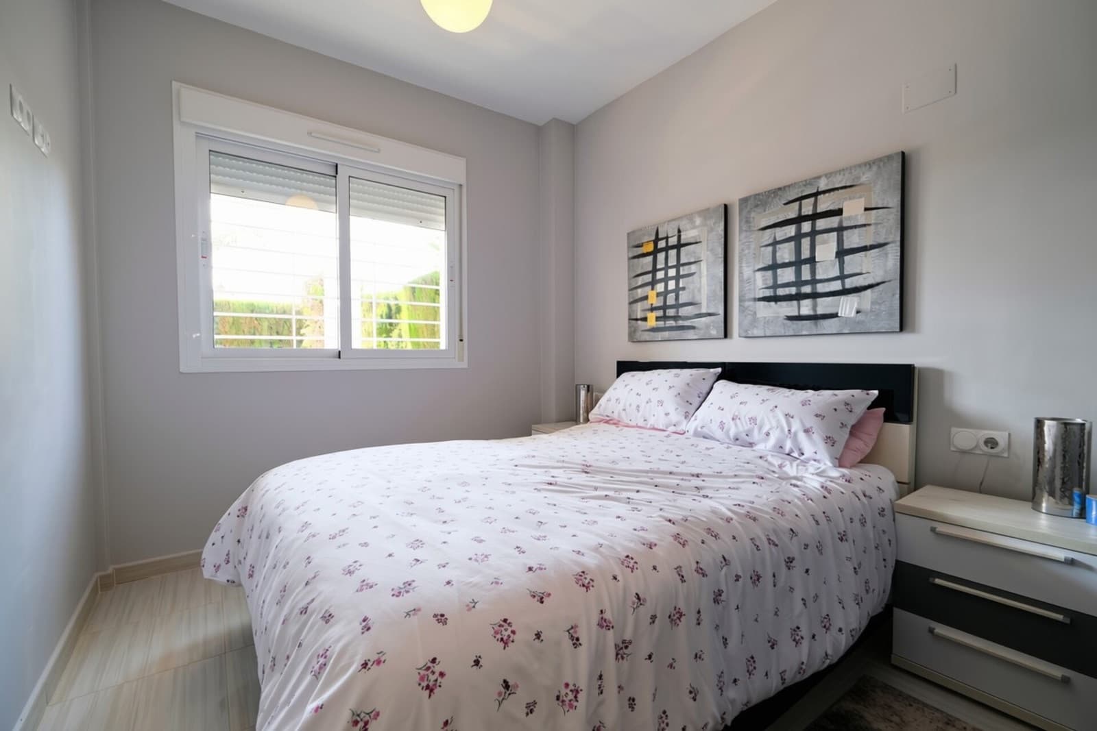 Apartamento de 3 habitaciones en Punta Prima en venta con piscina garaje - 295.000 € (Ref: 9996689)