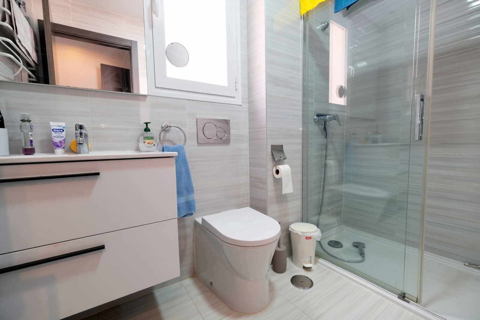 Apartamento de 3 habitaciones en Punta Prima en venta con piscina garaje - 295.000 € (Ref: 9996689)