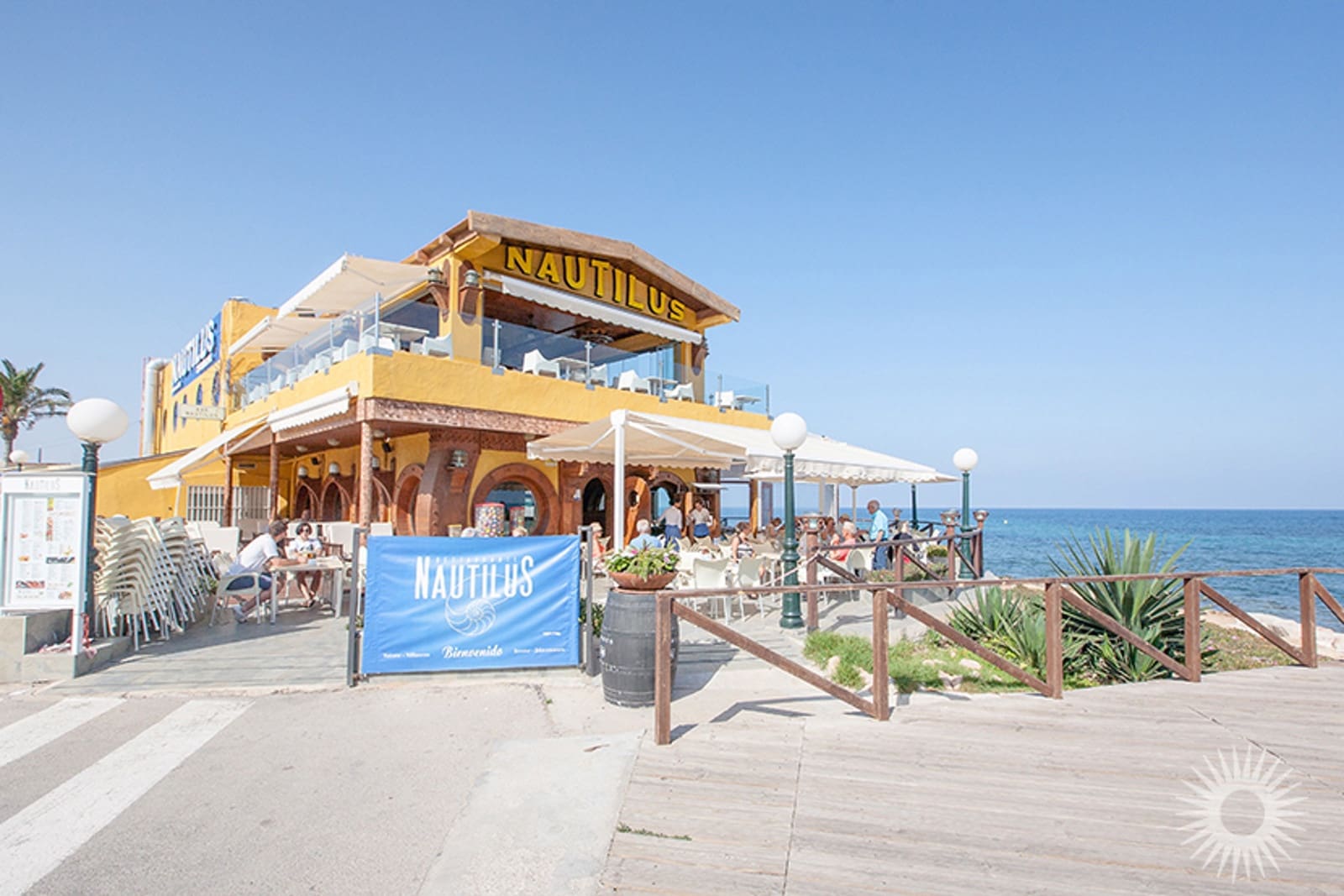 Apartamento de 3 habitaciones en Punta Prima en venta con piscina garaje - 295.000 € (Ref: 9996689)