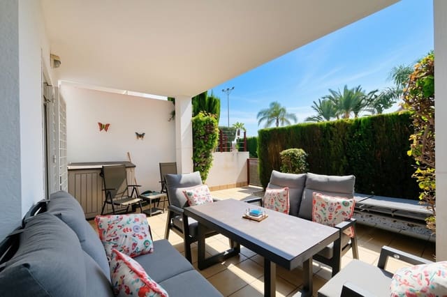 Apartamento de 3 habitaciones en Punta Prima, Torrevieja en venta con piscina garaje - 295.000 € (Ref: 9996689)