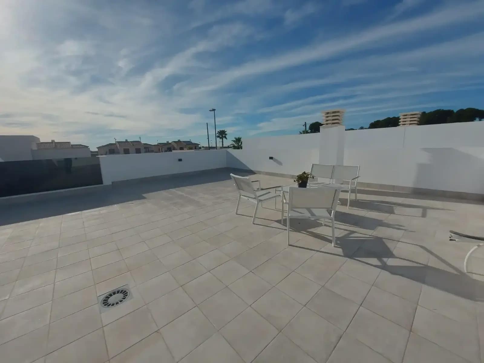 3 bedroom Villa for sale in Roldan with pool garage - € 272,500 (Ref: 9996691)