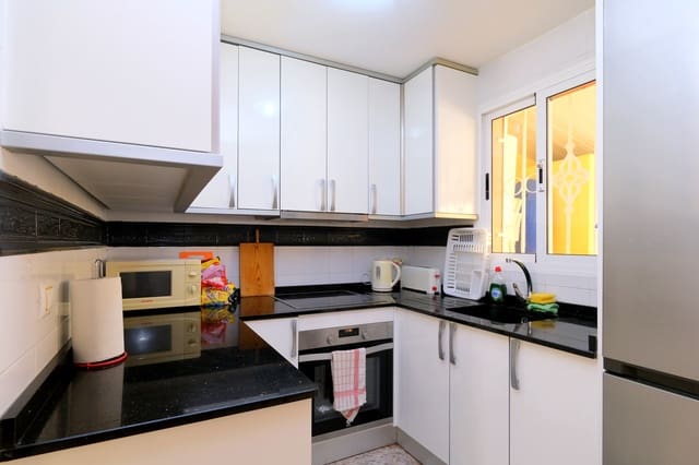 2 soveværelse Byhus til salg i Villamartin, Orihuela med swimmingpool garage - € 169.995 (Ref: 9999712)