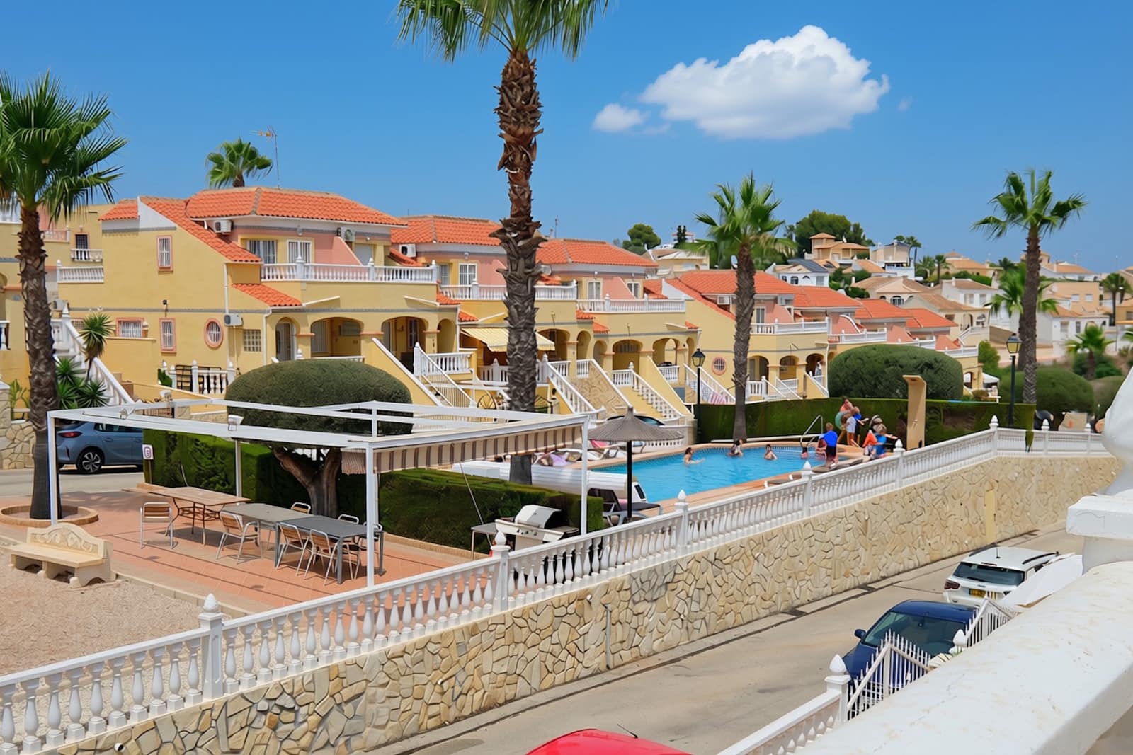 2 soveværelse Byhus til salg i Villamartin med swimmingpool garage - € 169.995 (Ref: 9999712)