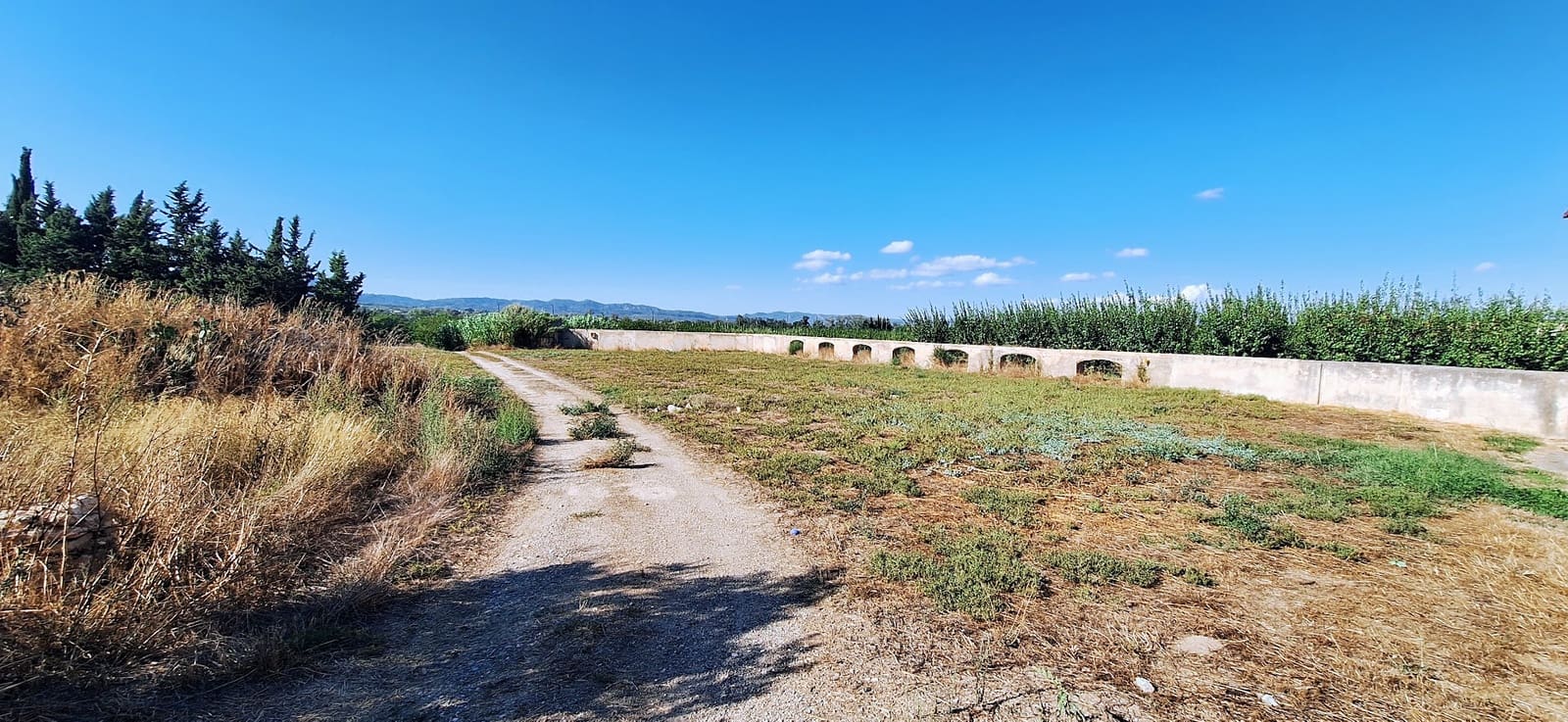 Landgrundstück zu verkaufen in Ginestar - 85.000 € (Ref: 10041790)