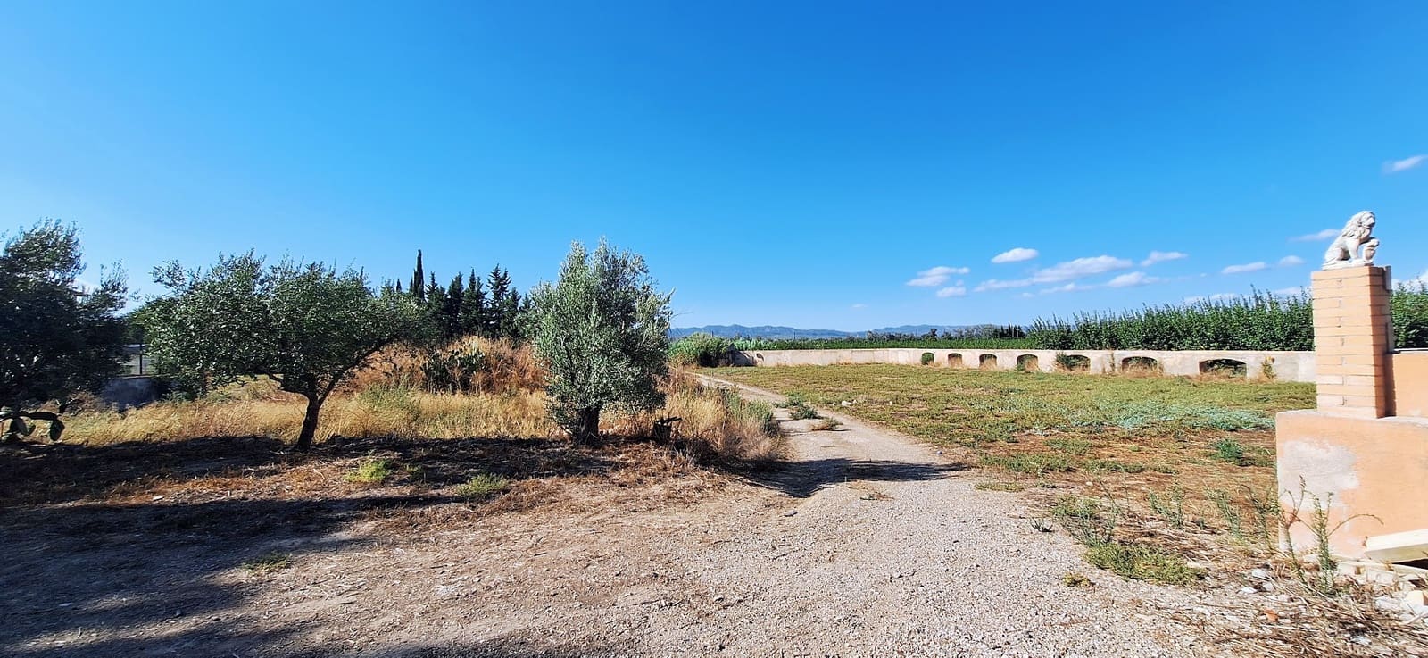 Landgrundstück zu verkaufen in Ginestar - 85.000 € (Ref: 10041790)