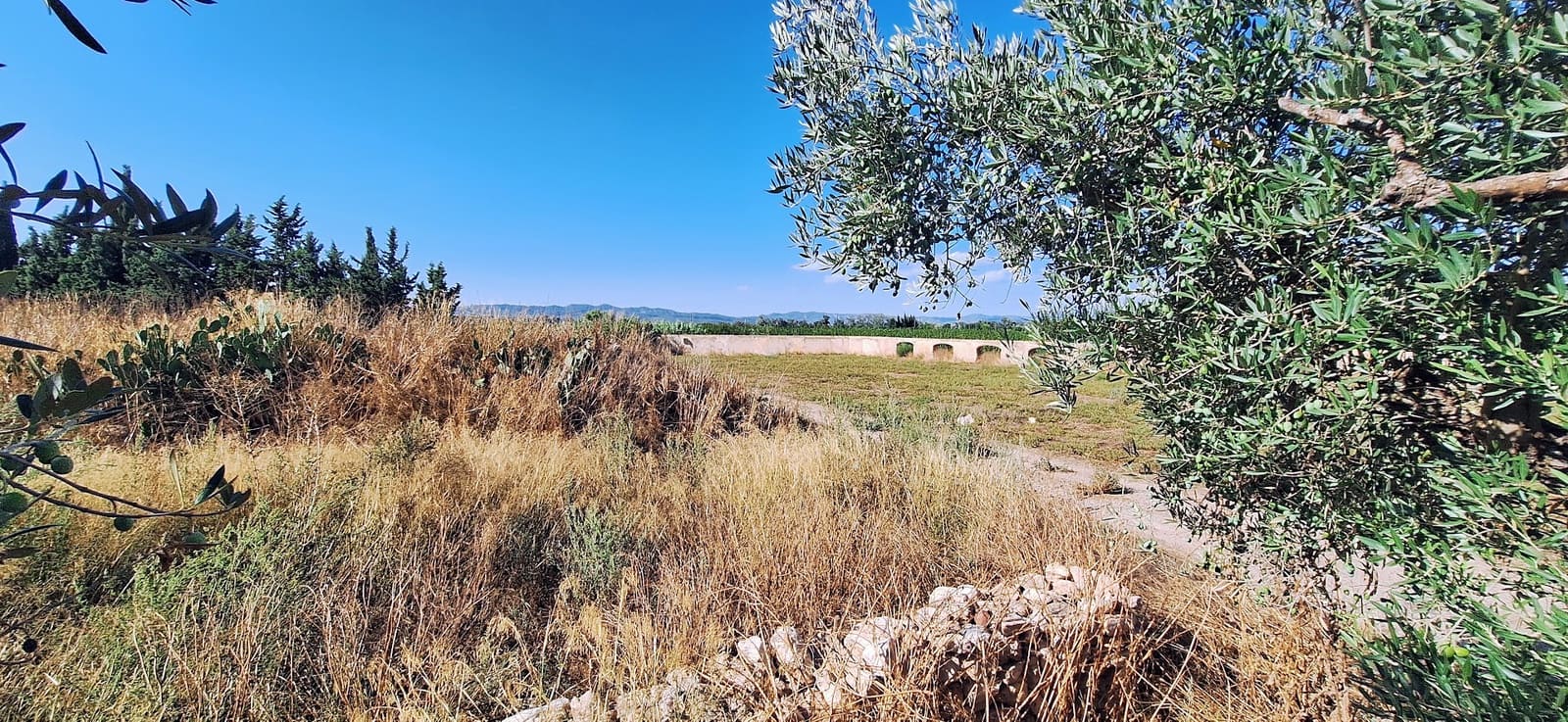Landgrundstück zu verkaufen in Ginestar - 85.000 € (Ref: 10041790)