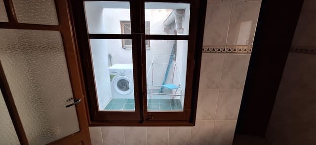 Byhus til salg i Ginestar - € 69.000 (Ref: 8085423)