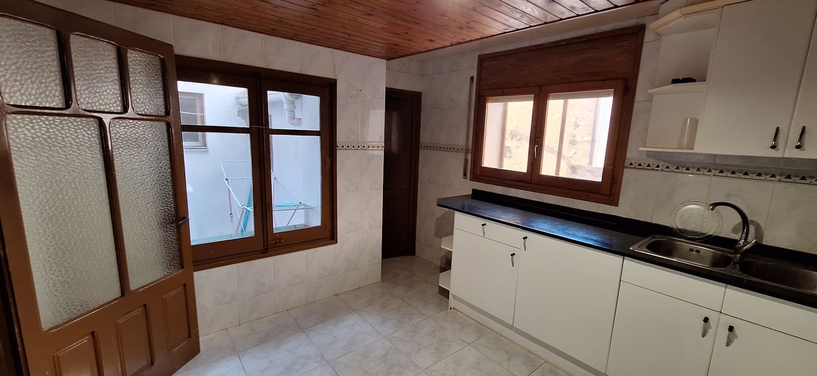 Byhus til salg i Ginestar - € 69.000 (Ref: 8085423)